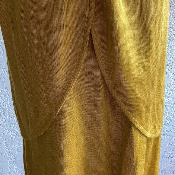 NINA RICCI PARIS VTG mustard color siut. Med?? As is - Picture 9 of 14